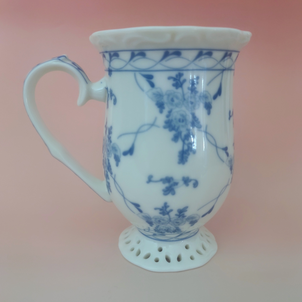 Skye McGhie Porcelain Rose Brocade Blue & White Mug Circa 1990